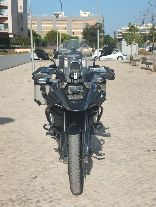 Vendo Suzuki Vstrom 1050 XT /2022/ Malas+Top Case / Full Extras