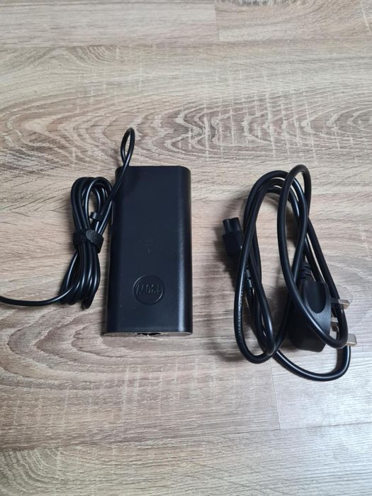 Sprzedam ładowarkę 130 W nowa