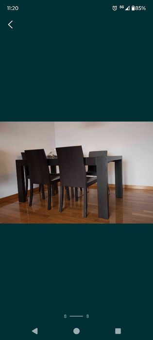 Mesa de madeira de carvalho e cadeiras