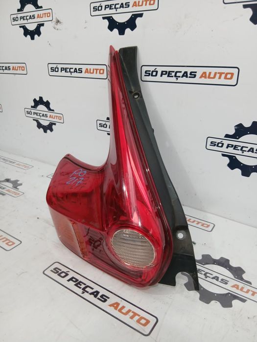 FAROLIM ESQUERDO PRETO NISSAN JUKE F15 1.5DCI 2010-2019 ANO: 2016