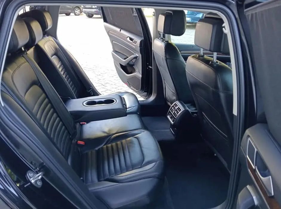 VW Passat Variant 2.0Tdi Highline DSG NACIONAL