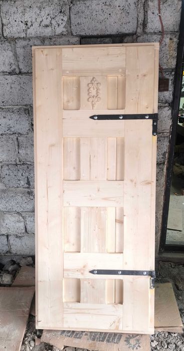 Solidne drzwi drewniane z ościeżnicą na wymiar.Gospodarcze.Grubość 6cm