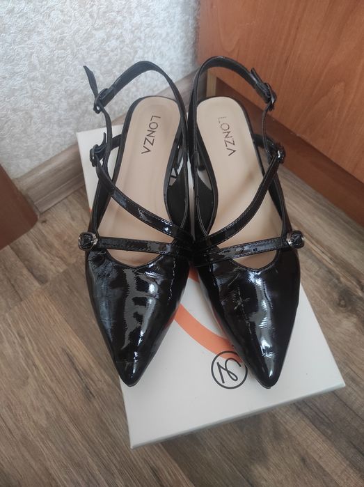 Босоніжки / слінгбенг / туфлі 39 40 розмір чорні оригінальні кожа