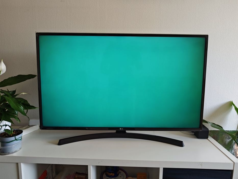 LG 43"4k UHD LCD LED podświetlenie Direct webOS Sprawny FOLIA NA RAMCE 43UK6400PLF