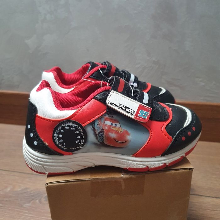 Кросівки Блискавка Макквіна