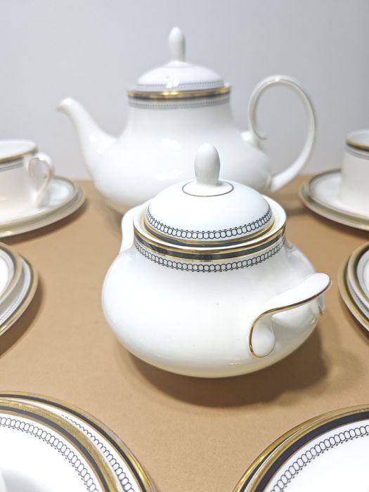 Royal Doulton - PAVANNE