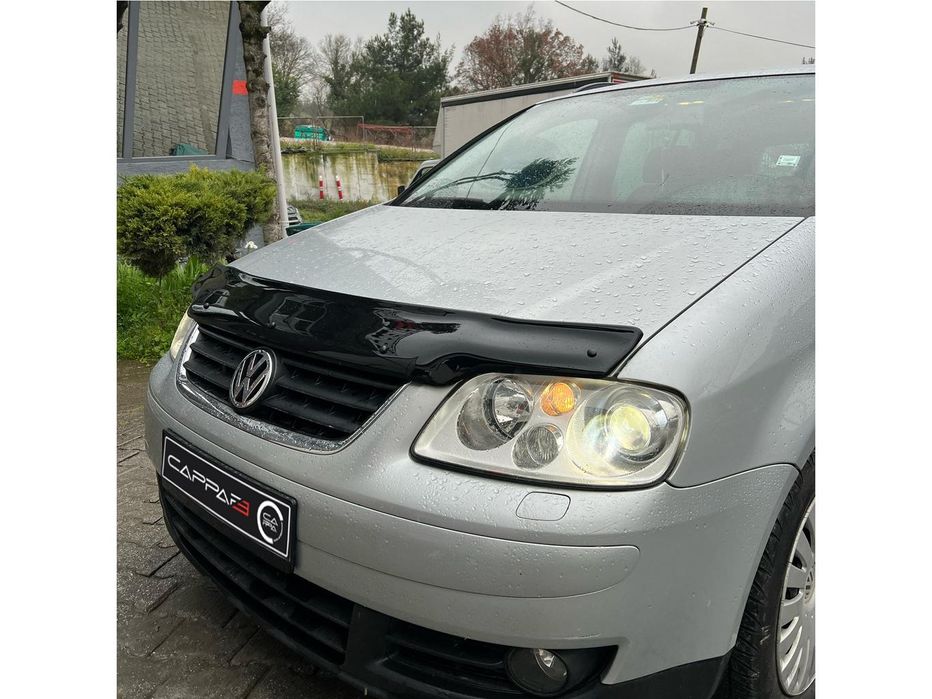 Volkswagen Touran 2003-2010 рр. Дефлектор капота EuroCap (2003-2006)
