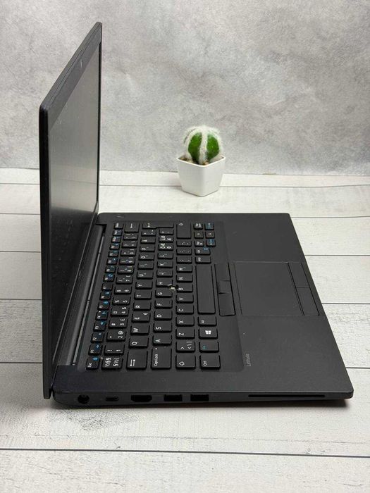 Dell 7480 i5-7300U 8ram ssd 128 знос  батареї 9% FullHD Гарна батарея