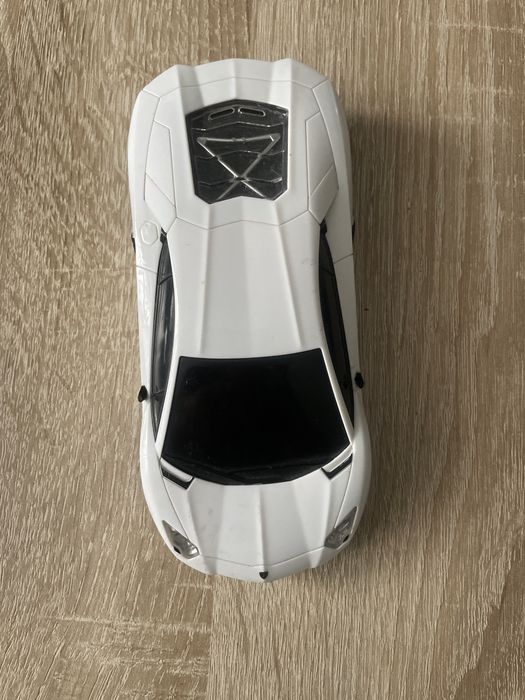 Машинка на р/к Rastar Lamborghini Countach