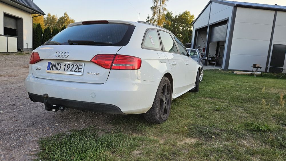Audi A4 B8 2.0 tdi 143KM.