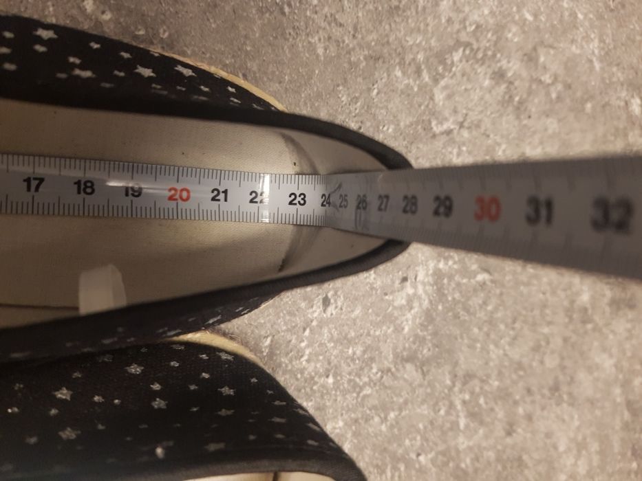 Buty, papcie, trampki, r. 36