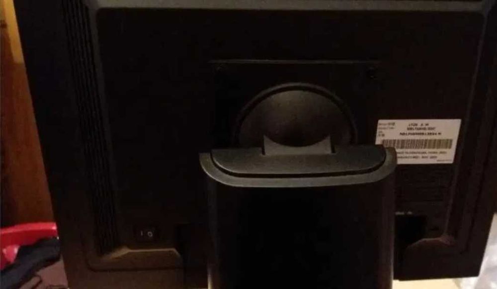 Samsung Computer Monitor (LED)64751404262146123