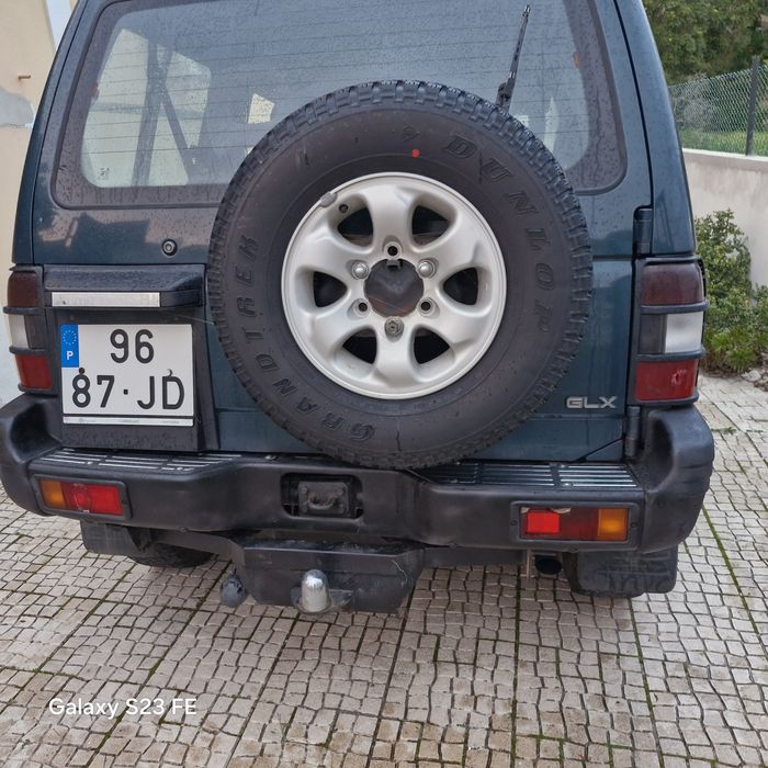 Vendo jipe Mitsubishi  2.8 diesel do ano 1998,.com 260.000km