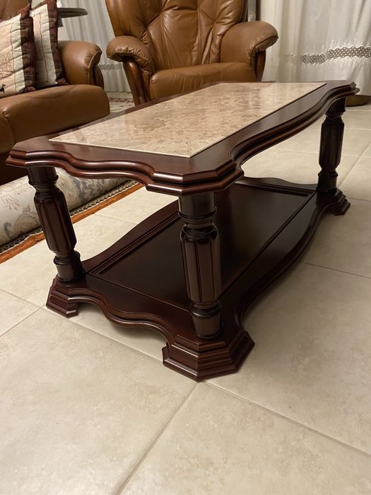 Mesa de centro com pedra