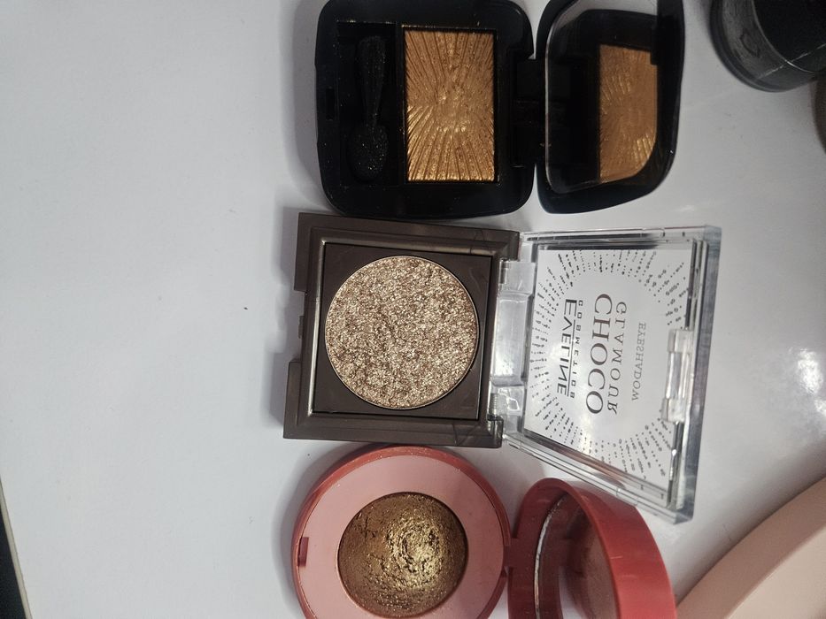 Sisley/PUPA/Eveline/zestaw cieni do powiek/3 sztuki