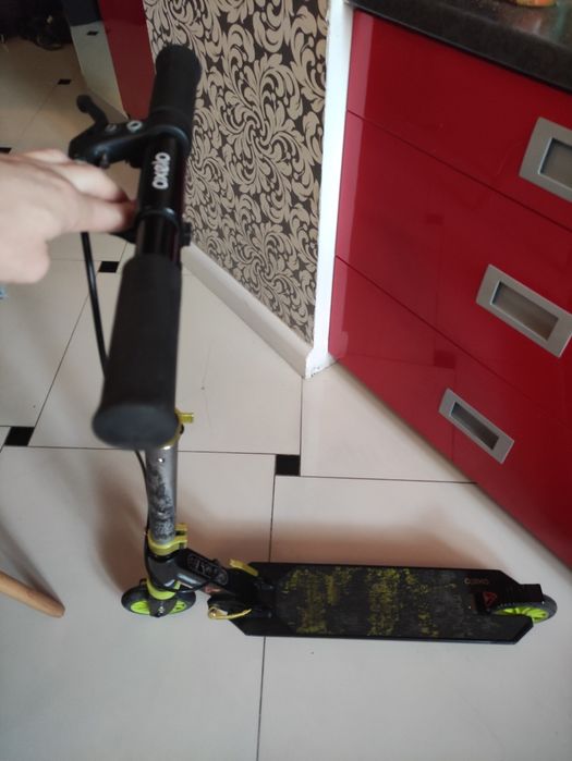 Hulajnoga rekreacyjna Oxelo MID 5