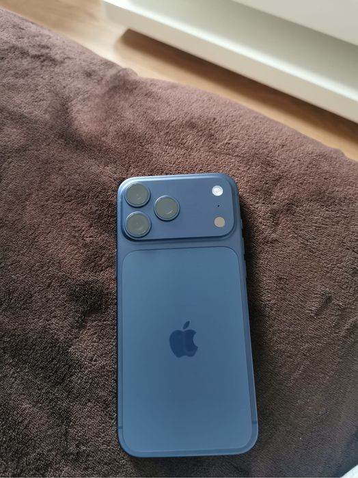 IPHONE 17 Pro Max Azul