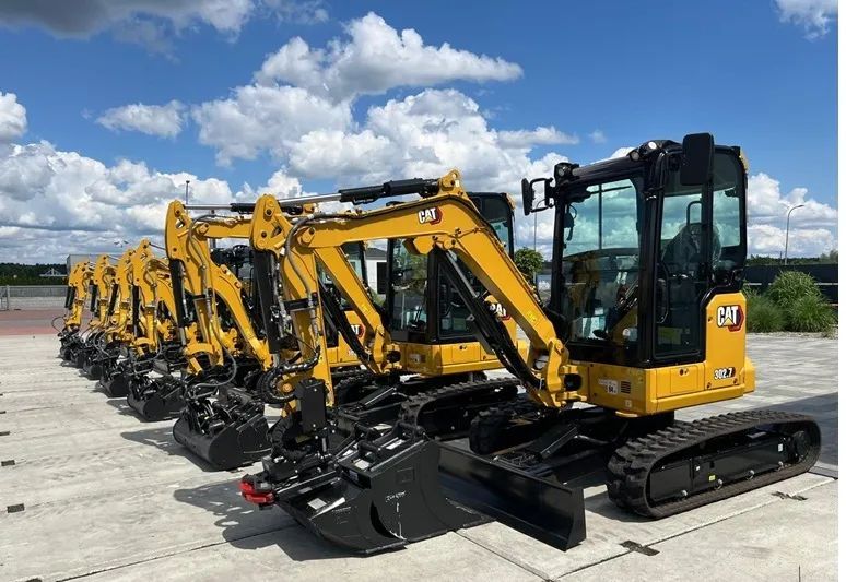 Caterpillar 302.7 CR  Caterpillar 302.7 CR * Gwarancja 48 miesięcy !!! Rok Prod. 2026