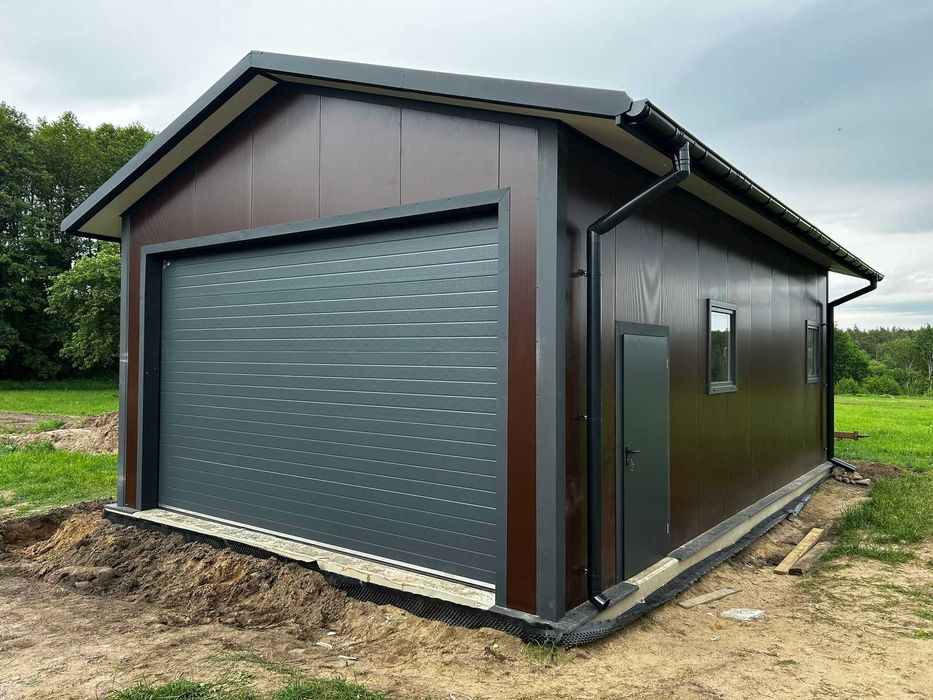 HALE, GARAŻE, PAWILONY, pomieszczenia gospodarcze z PŁYTY WARSTWOWEJ