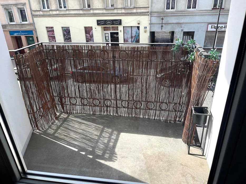 2 pokojowe mieszkanie w centrum Prudnika balkon parking wysoki standard pierwsze piętro - More