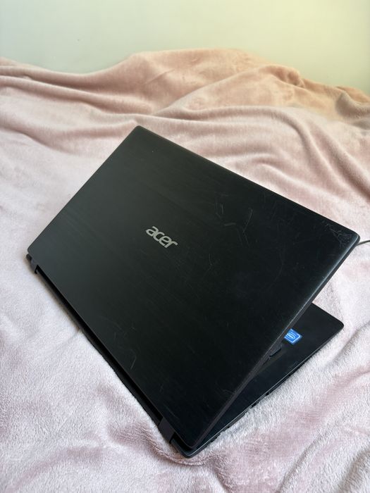 Laptop Acer Aspire 1