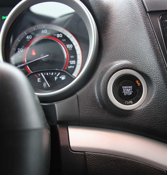 Продам Dodge Journey