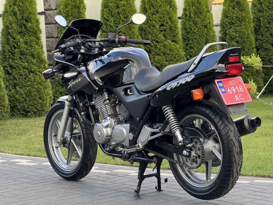 Honda CB-500 sport