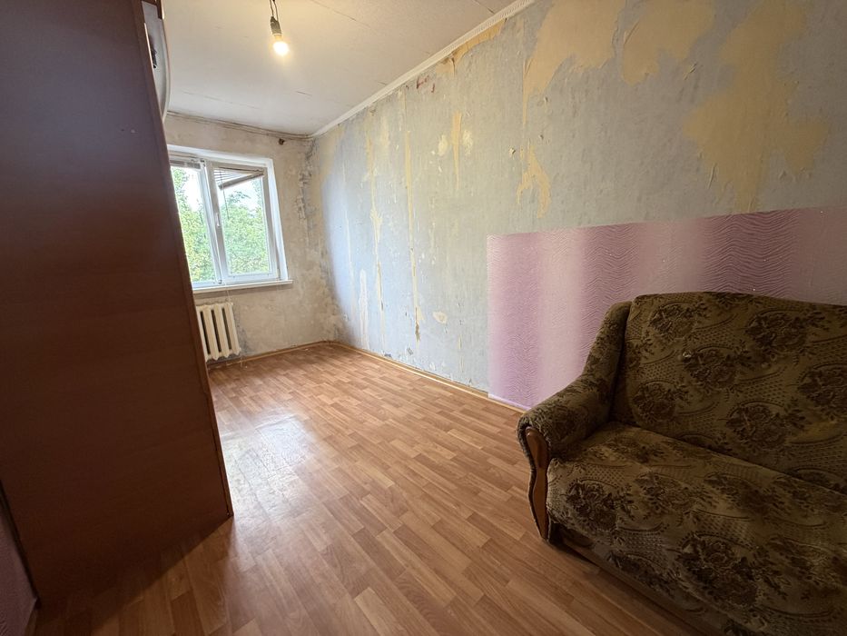 Продам 3-ри кімнатну квартиру , Кривий Ріг, Саксаганський р/н