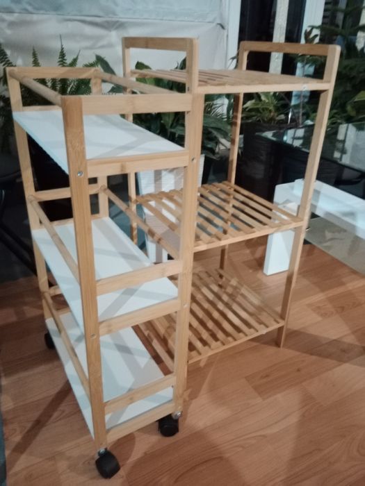 Regały w stanie idealnym nowe