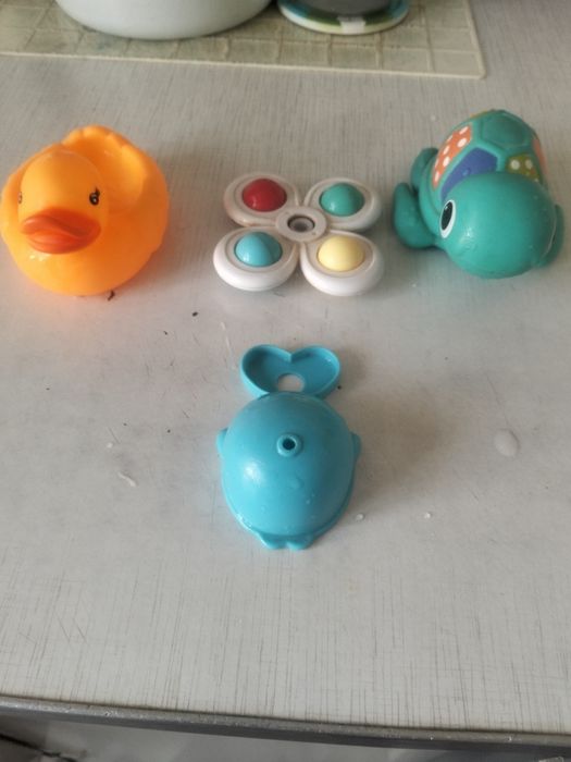 Игрушки для самых маленьких детей