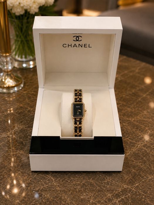 Жіночий годинник у стилі Chanel Première