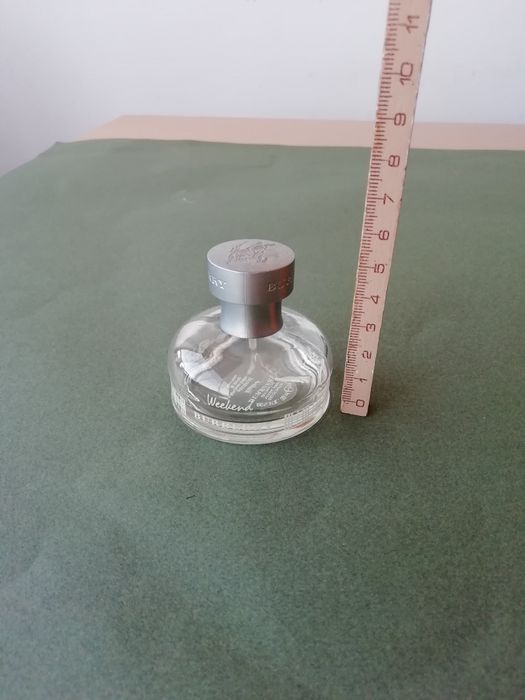 Frascos de perfume vazios "Burberry".
