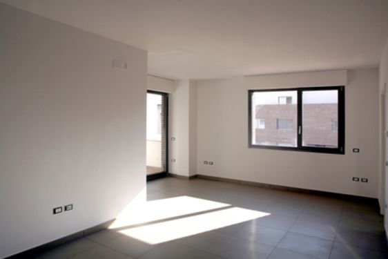 Tynki cementowo-wapienne, maszynowe,tradycyjne.