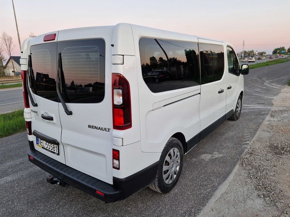 Wynajem bus 9 osobowy wypożyczalnia BUS Dostępny Łódź Górna