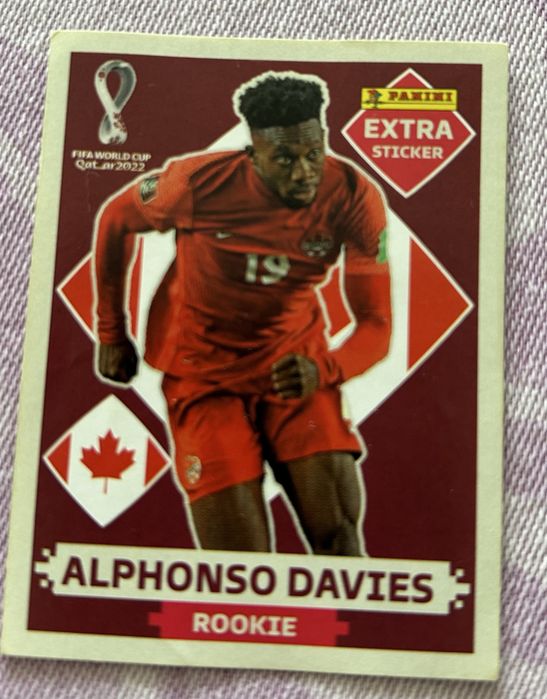 3 cromos legend panini mundial 2022