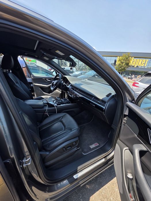 Audi Q7 2016 VIN WA1LAAF70HD030442 фото оголошення 7 з 8