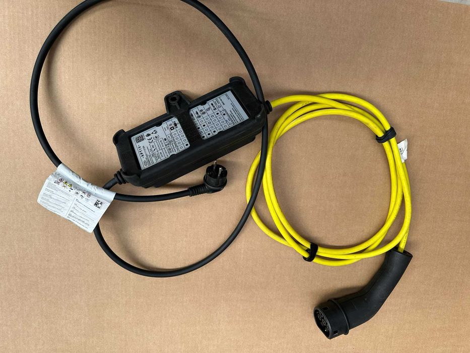 Carregador Doméstico BMW Aptiv V4 com pouco uso