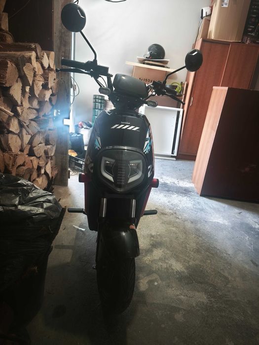 Scooter elétrica