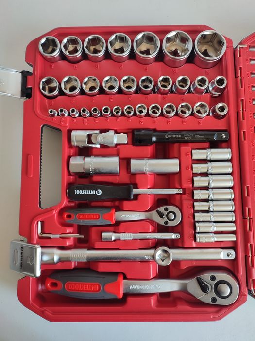 Набір інструментів 1/2" & 1/4" 111 од, головки подовжені 15,17,19,21,22 INTERTOOL ET-9111