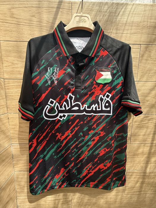 Camisola Palestina preta vermelha verde