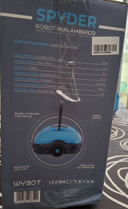 Robot de Limpeza de Piscinas