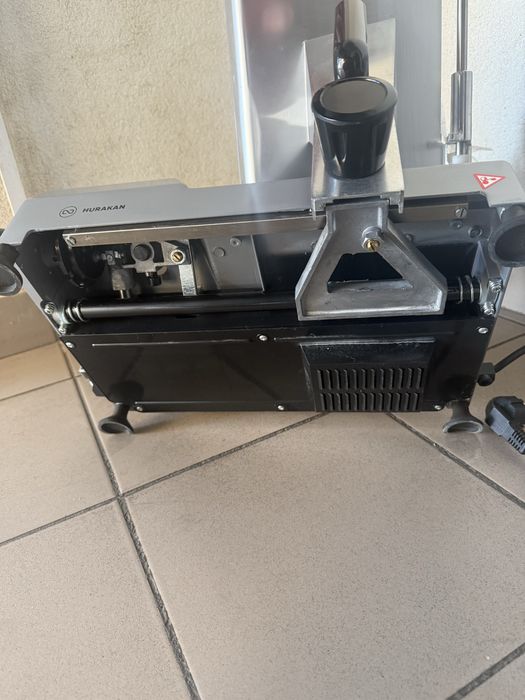 Слайсер Hurakan HKN-HM250 Професійний Німеччина Новий !