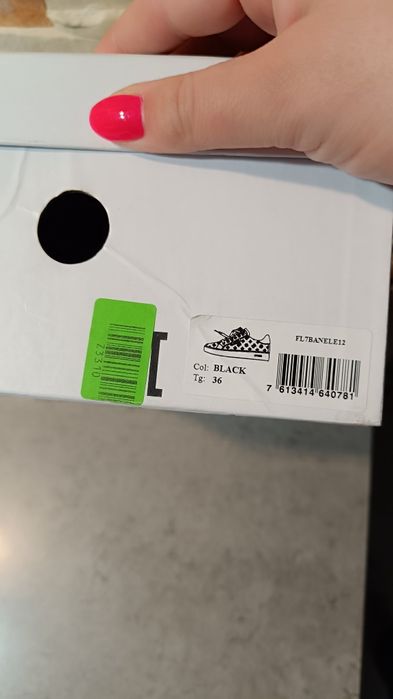 Buty damskie Guess