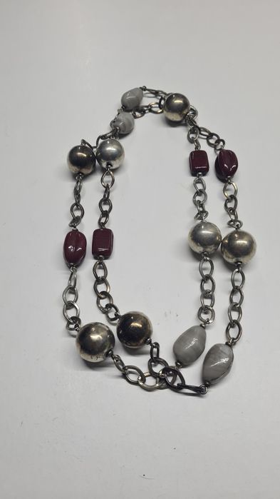 Colares variados de mulher