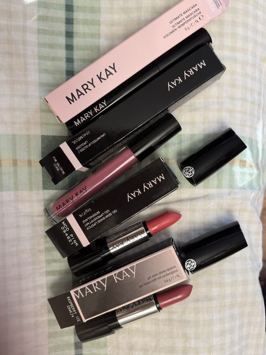 Помада,Туш для вій, пудровые тени Guerlain, Je Taime, Mery kay