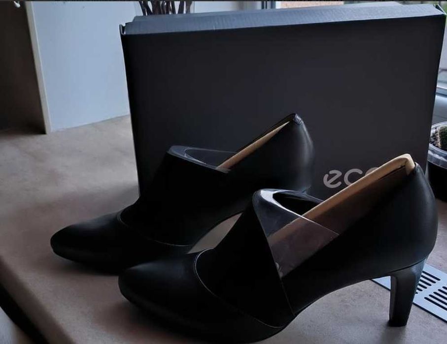 Туфли фирмы ecco .размер 40