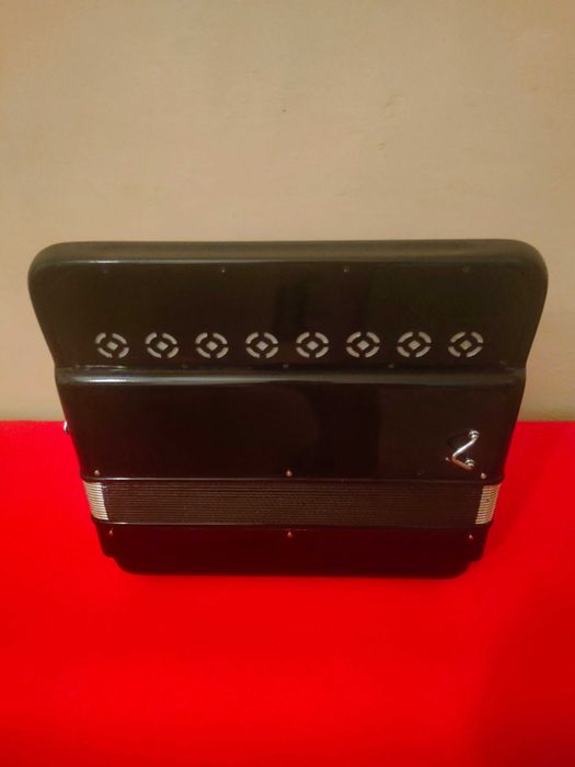 Acordeão Paolo Soprani à 3ªvoz, 96 baixos