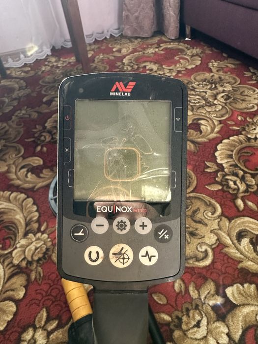 Продається металошукач EQUINOX 600
