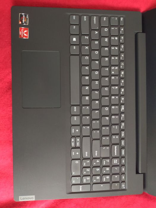 Lenovo V155  Ryzen 5-3500U 8гб