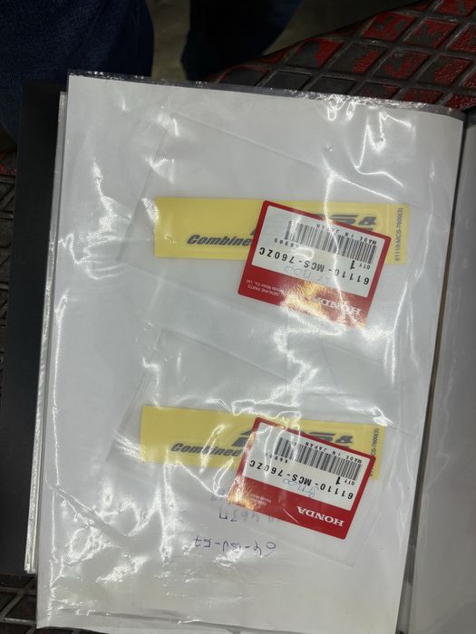 Autocolantes  cbr 600 f traseira e hornet deposito